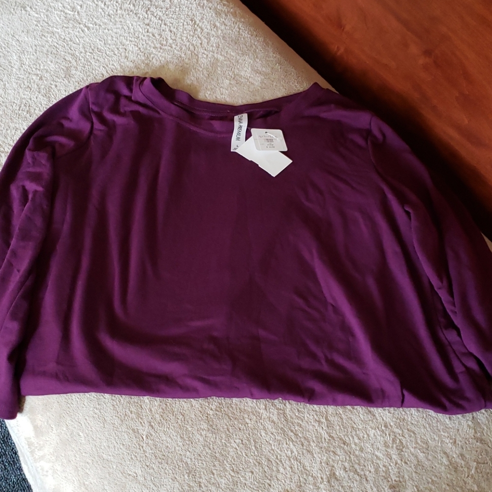 NWT Zenna 3/4 shirt